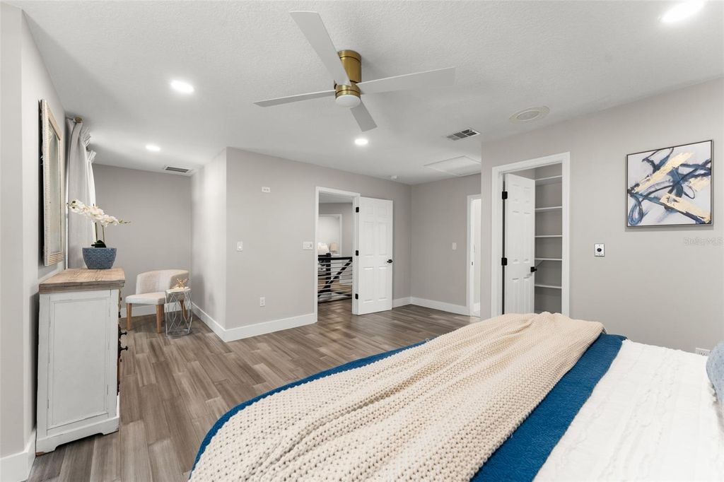 Image 39 of property listing at 109 E 12TH AVENUE, Windermere, FL 34786