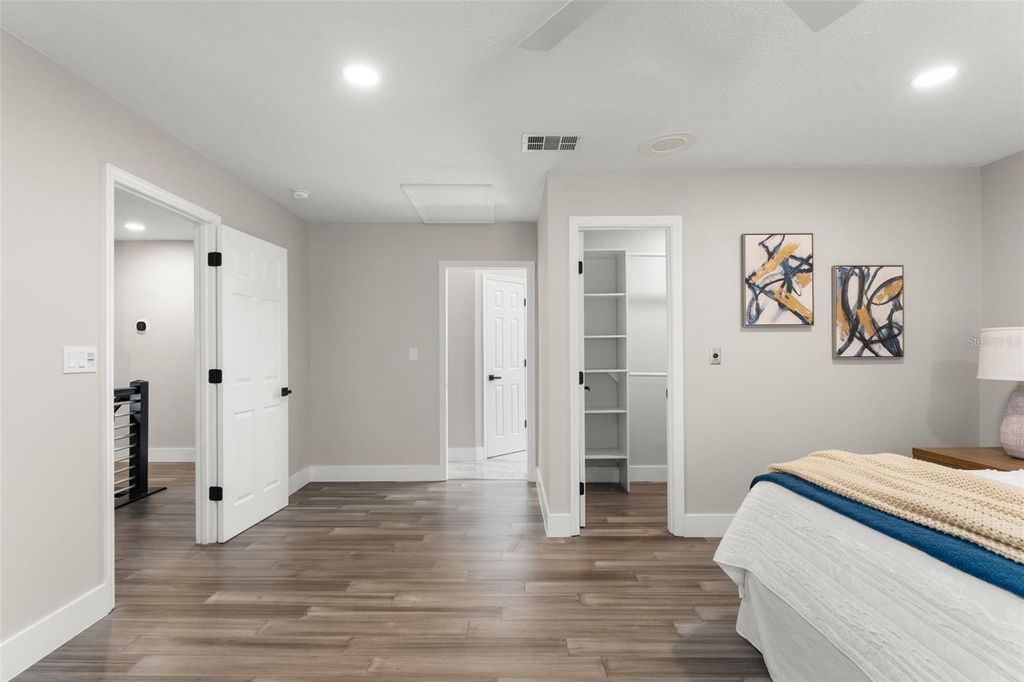 Image 40 of property listing at 109 E 12TH AVENUE, Windermere, FL 34786