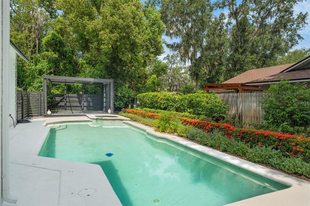 Image 59 of property listing at 109 E 12TH AVENUE, Windermere, FL 34786