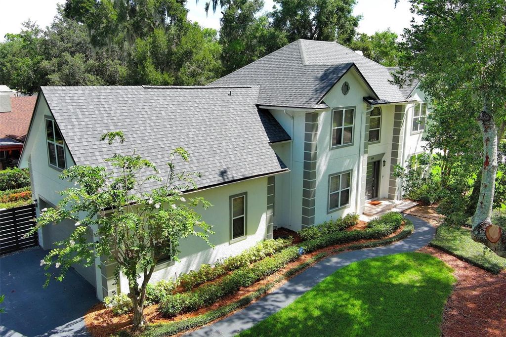 Image 68 of property listing at 109 E 12TH AVENUE, Windermere, FL 34786