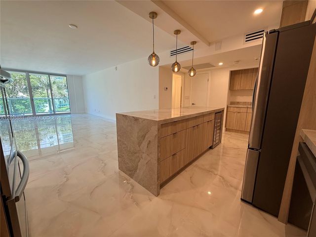 19390 Collins Ave 224, Sunny Isles Beach, FL 33160