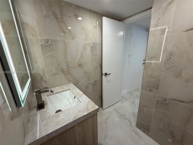 19390 Collins Ave 224, Sunny Isles Beach, FL 33160