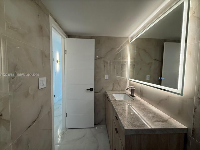 19390 Collins Ave 224, Sunny Isles Beach, FL 33160