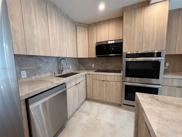 19390 Collins Ave 224, Sunny Isles Beach, FL 33160