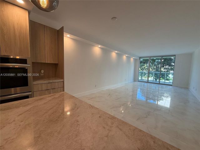 19390 Collins Ave 224, Sunny Isles Beach, FL 33160