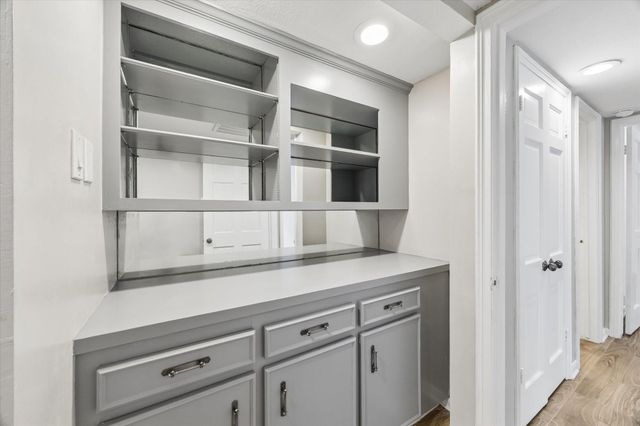 2230 S Piney Point Road 103, Houston, TX 77063