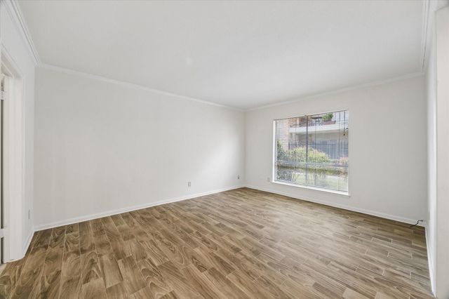 2230 S Piney Point Road 103, Houston, TX 77063