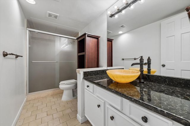 2230 S Piney Point Road 103, Houston, TX 77063
