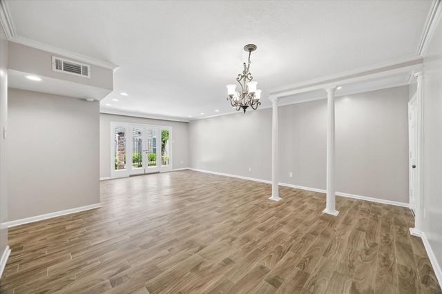 2230 S Piney Point Road 103, Houston, TX 77063