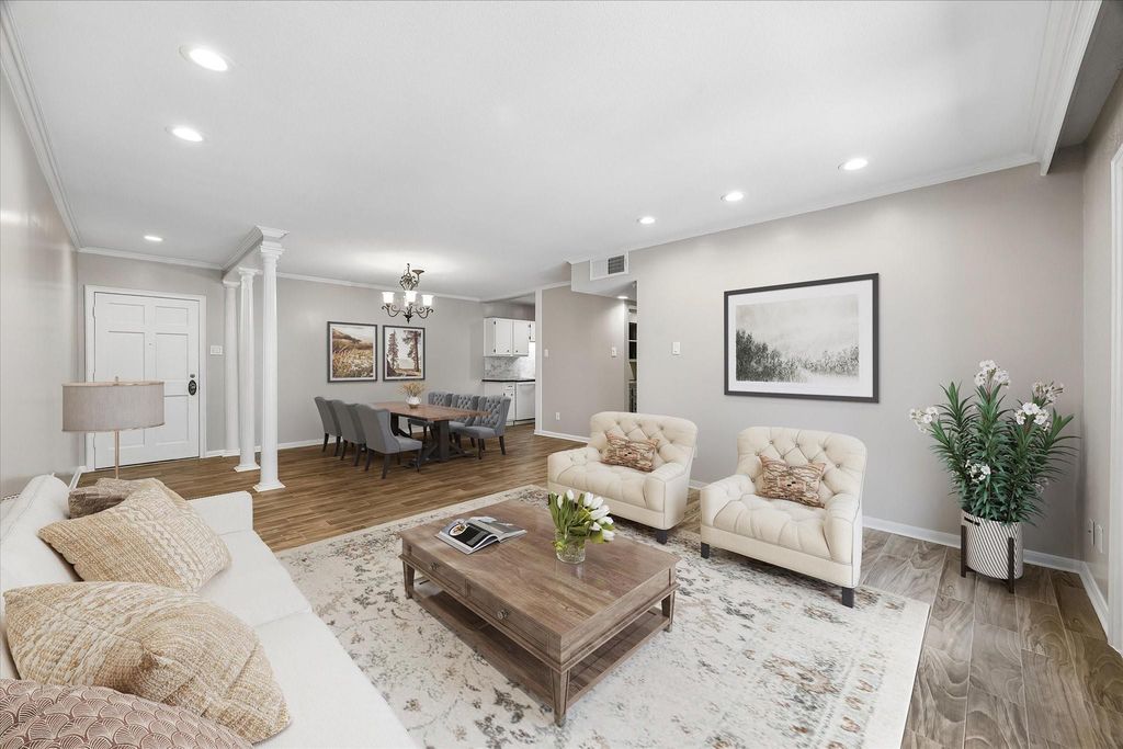 2230 S Piney Point Road 103, Houston, TX 77063