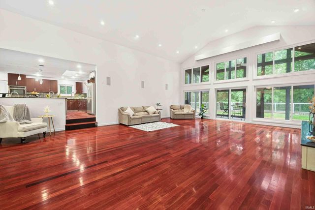 1550 E Pointe Club Drive, Bloomington, IN 47401