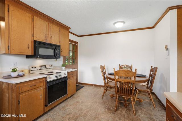 5419 Wayne Memorial Drive NE, Pikeville, NC 27863