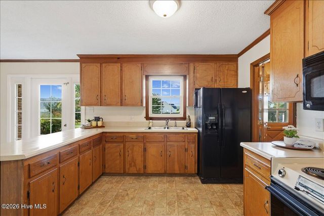 5419 Wayne Memorial Drive NE, Pikeville, NC 27863