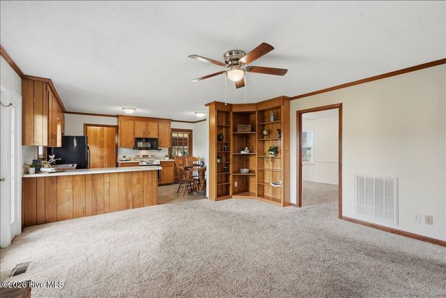 5419 Wayne Memorial Drive NE, Pikeville, NC 27863