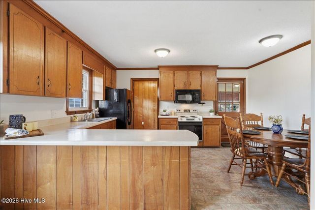 5419 Wayne Memorial Drive NE, Pikeville, NC 27863