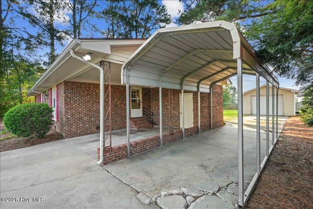 5419 Wayne Memorial Drive NE, Pikeville, NC 27863