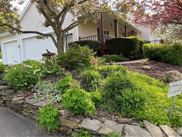 4550 Thrall Road, Cambria, NY 14094