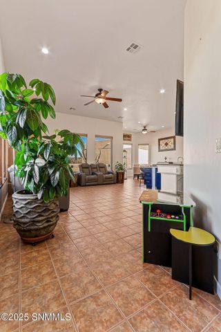 1220 Titania Court, Las Cruces, NM 88007