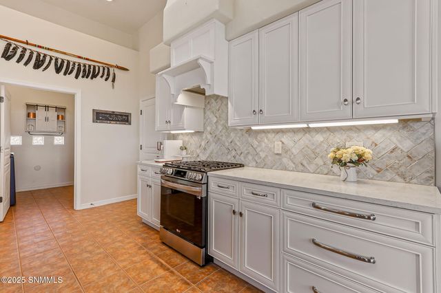 1220 Titania Court, Las Cruces, NM 88007