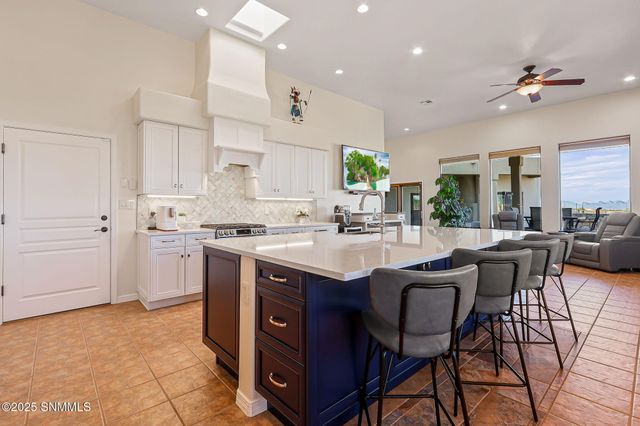 1220 Titania Court, Las Cruces, NM 88007