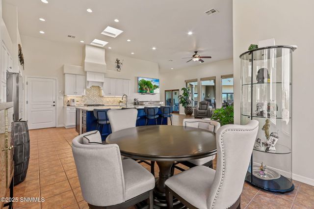 1220 Titania Court, Las Cruces, NM 88007