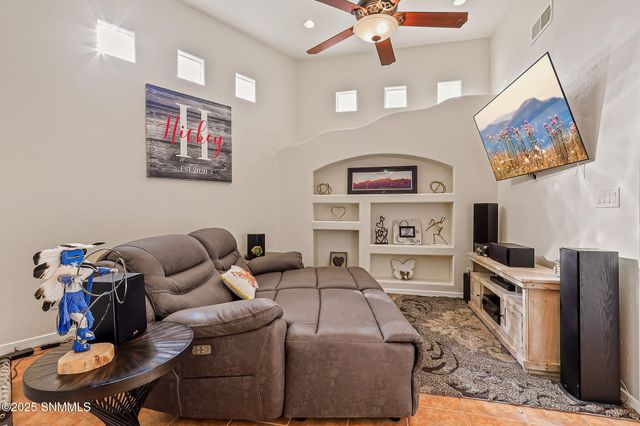 1220 Titania Court, Las Cruces, NM 88007