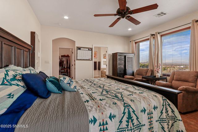 1220 Titania Court, Las Cruces, NM 88007