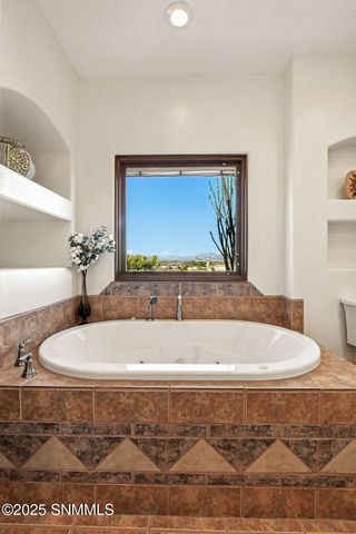 1220 Titania Court, Las Cruces, NM 88007