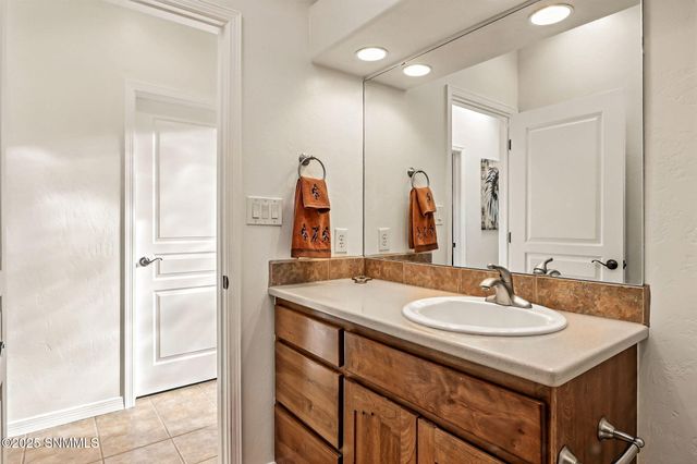 1220 Titania Court, Las Cruces, NM 88007