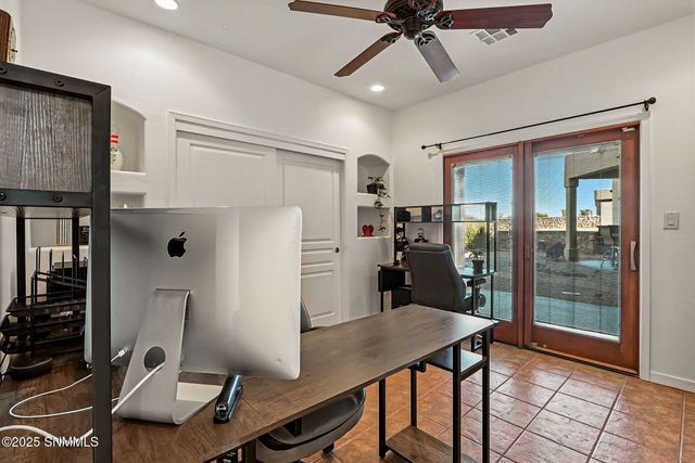 1220 Titania Court, Las Cruces, NM 88007