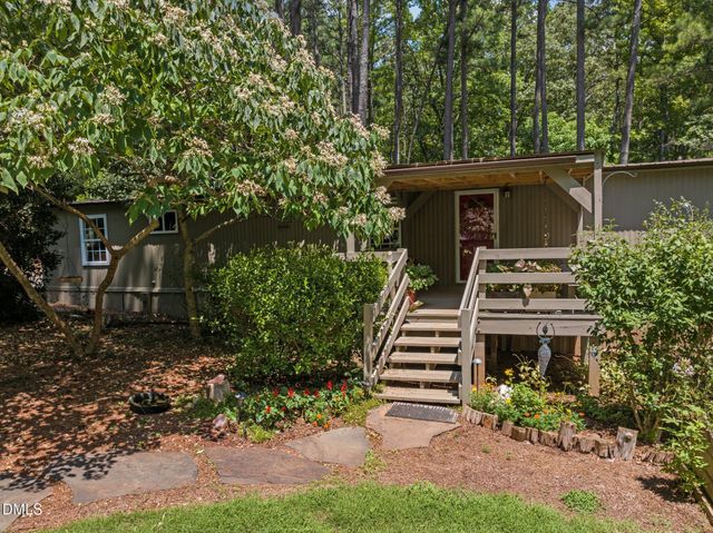2073 N Pea Ridge Road, Pittsboro, NC 27312