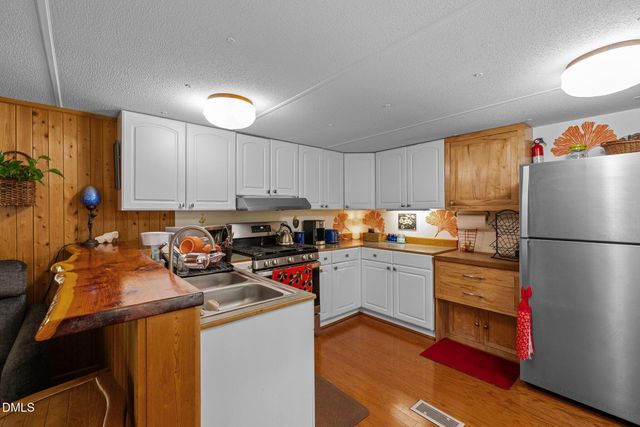 2073 N Pea Ridge Road, Pittsboro, NC 27312