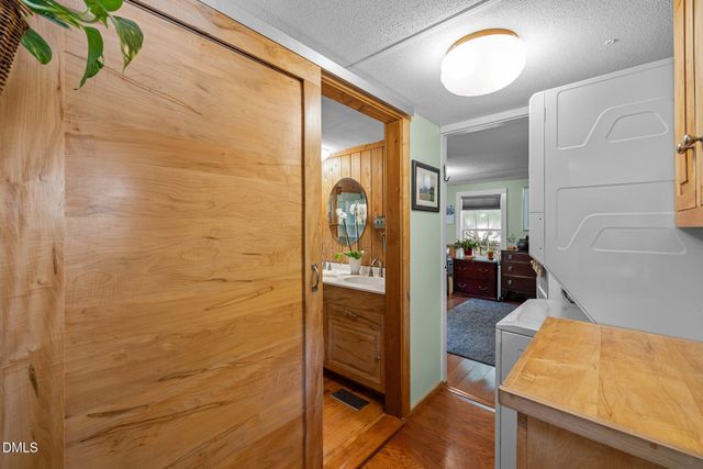 2073 N Pea Ridge Road, Pittsboro, NC 27312