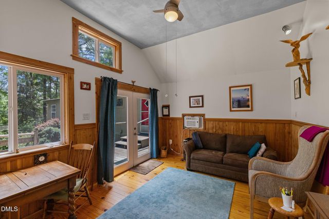 2073 N Pea Ridge Road, Pittsboro, NC 27312