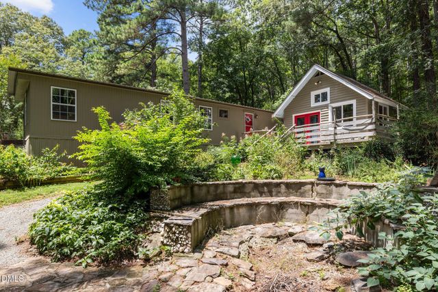 2073 N Pea Ridge Road, Pittsboro, NC 27312