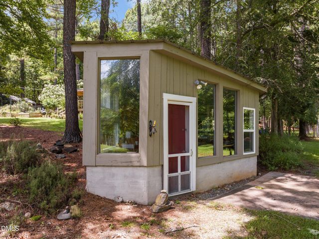 2073 N Pea Ridge Road, Pittsboro, NC 27312