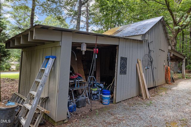 2073 N Pea Ridge Road, Pittsboro, NC 27312