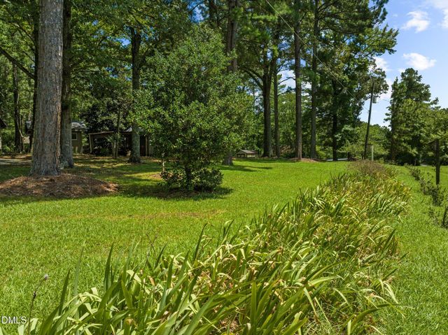 2073 N Pea Ridge Road, Pittsboro, NC 27312