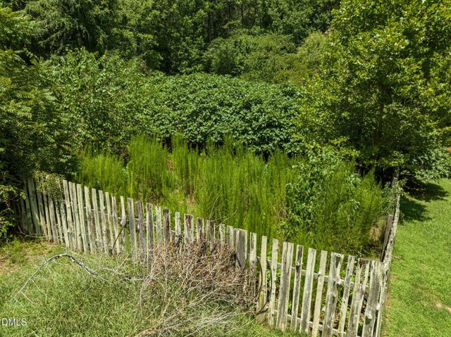 2073 N Pea Ridge Road, Pittsboro, NC 27312