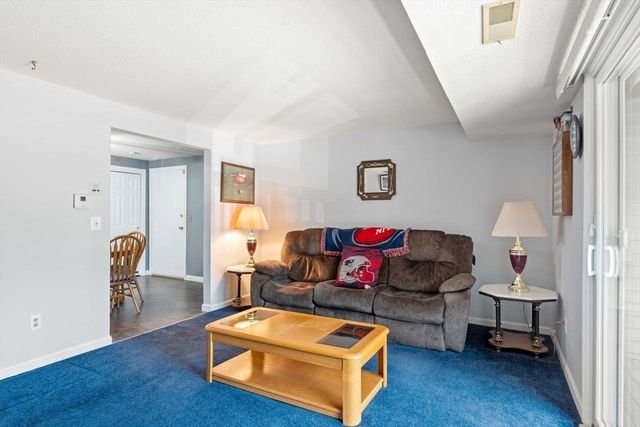 67 Randolph Dr 67, Tewksbury, MA 01876