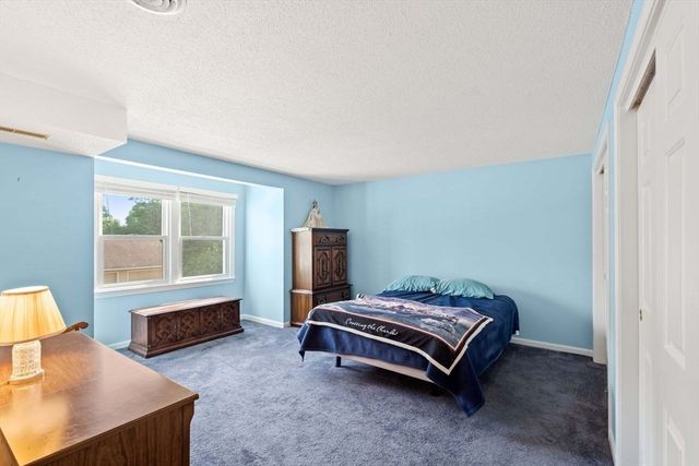 67 Randolph Dr 67, Tewksbury, MA 01876