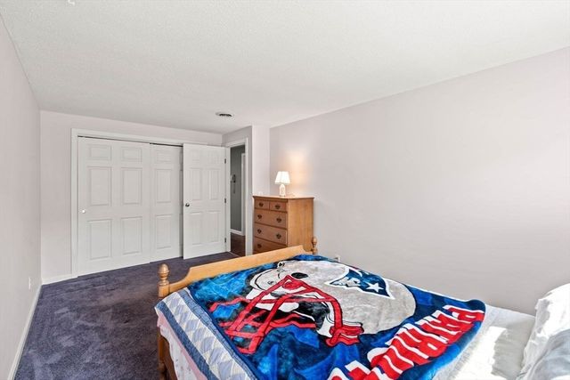 67 Randolph Dr 67, Tewksbury, MA 01876