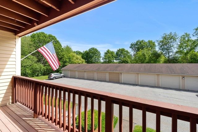 67 Randolph Dr 67, Tewksbury, MA 01876
