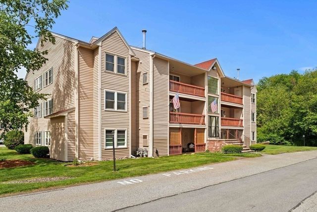 67 Randolph Dr 67, Tewksbury, MA 01876