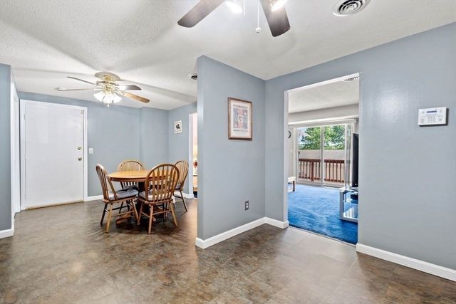 67 Randolph Dr 67, Tewksbury, MA 01876
