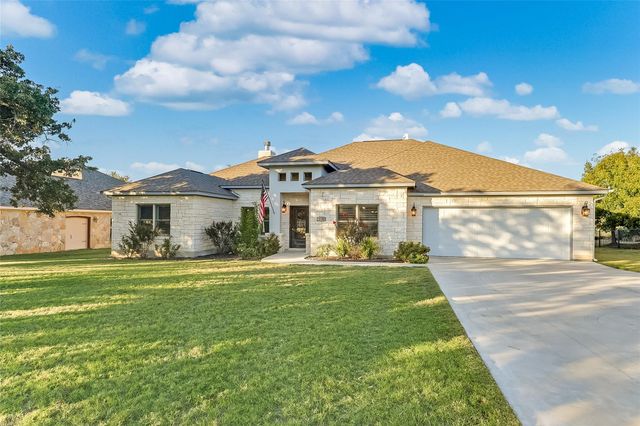 216 Enclave DR, Kingsland, TX 78639
