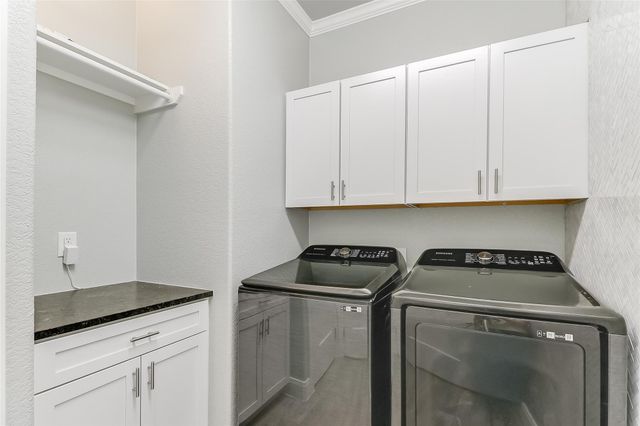 216 Enclave DR, Kingsland, TX 78639