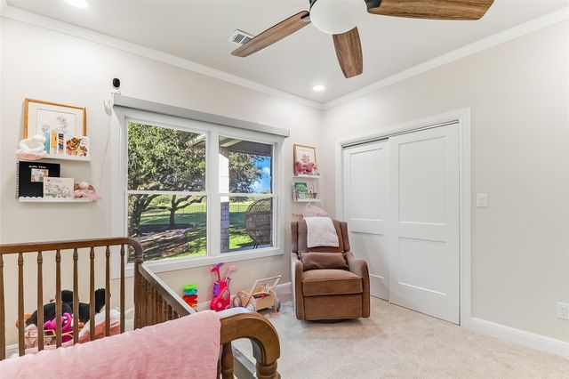 216 Enclave DR, Kingsland, TX 78639