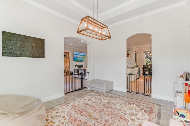 216 Enclave DR, Kingsland, TX 78639