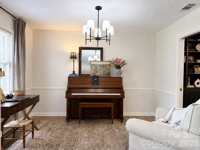 165 Northwest Road, Hickory, NC 28601